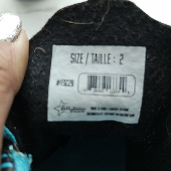 💥 Bundle 8 for $25💥 Boys Soccer Shoed - Picture 3 of 3